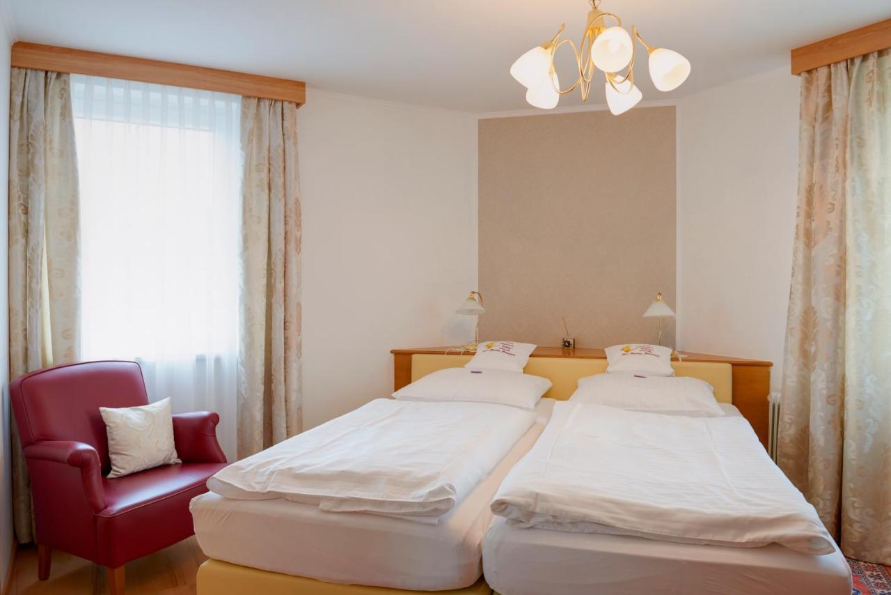 באד הל Gasthof Hametner Mit Innviertlerhof Mit Direktem Zugang Zur Therme Mediterrana Durch Unseren Garten! מראה חיצוני תמונה