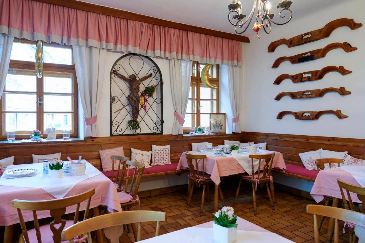 באד הל Gasthof Hametner Mit Innviertlerhof Mit Direktem Zugang Zur Therme Mediterrana Durch Unseren Garten! מראה חיצוני תמונה