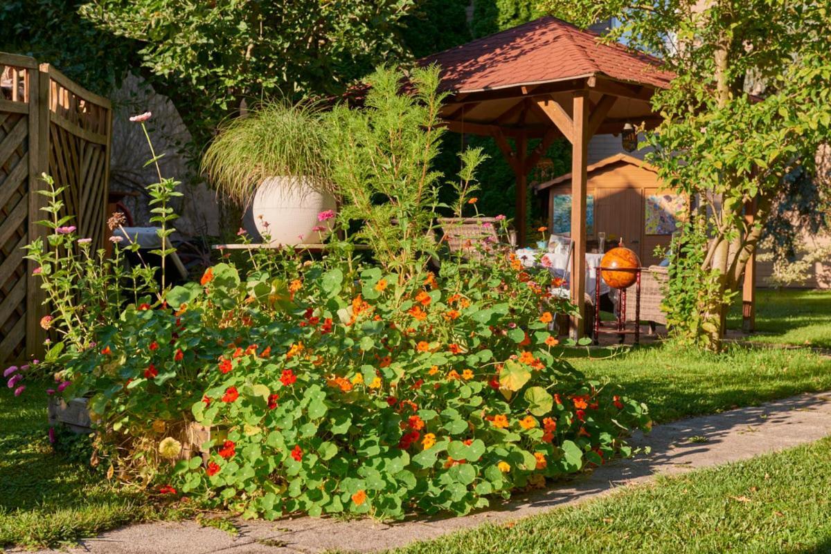 באד הל Gasthof Hametner Mit Innviertlerhof Mit Direktem Zugang Zur Therme Mediterrana Durch Unseren Garten! מראה חיצוני תמונה