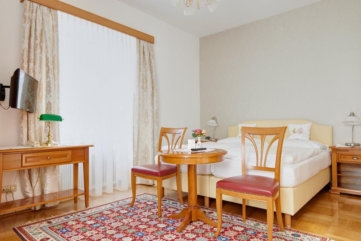 באד הל Gasthof Hametner Mit Innviertlerhof Mit Direktem Zugang Zur Therme Mediterrana Durch Unseren Garten! מראה חיצוני תמונה