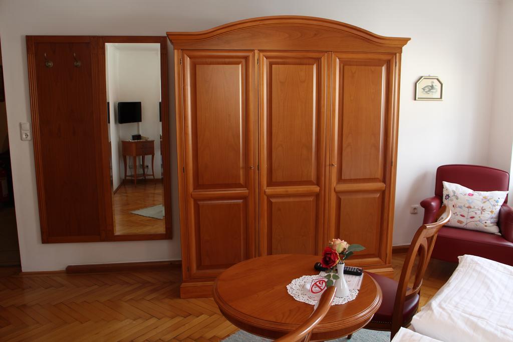 באד הל Gasthof Hametner Mit Innviertlerhof Mit Direktem Zugang Zur Therme Mediterrana Durch Unseren Garten! מראה חיצוני תמונה
